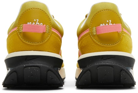 (W) 나이키 에어맥스 프리데이 LX '다크 시트론' DH5676-300 Details for (W) 나이키 에어맥스 프리데이 LX '다크 시트론' DH5676-300