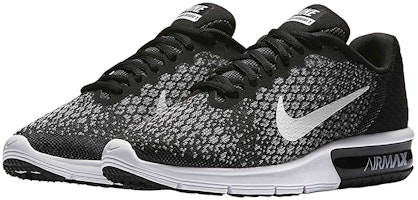 (W) Nike Air Max Sequent 2 'Hitam Putih' 852465-002 Lookbook (W) Nike Air Max Sequent 2 'Hitam Putih' 852465-002