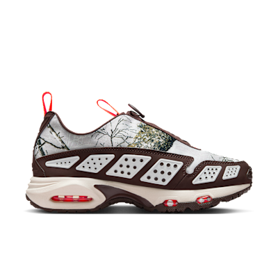 Lookbook (W) Nike Air Max SNDR Orwood Brown/Baroque Brown/Hyper Crimson Pria/Unisex IB2476-100