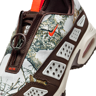 Sizing (W) Nike Air Max SNDR Orwood Brown/Baroque Brown/Hyper Crimson Pria/Unisex IB2476-100