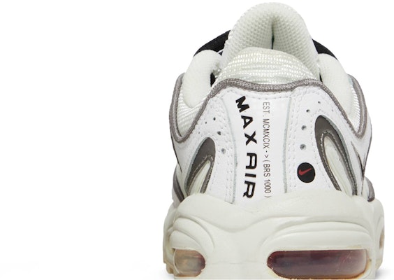 (W) 耐克Air Max Tailwind 4 '蓝丝带体育' CJ7979-100 Sizing (W) 耐克Air Max Tailwind 4 '蓝丝带体育' CJ7979-100