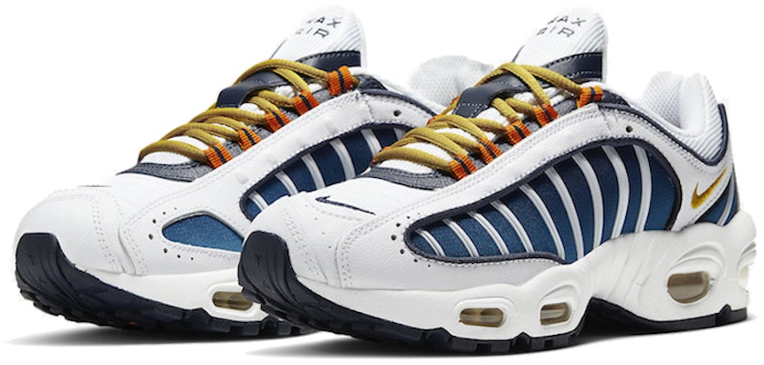 (W) 나이키 에어맥스 테일윈드 4 "화이트 마그마 옵시디언" CK2600-100 Lookbook (W) 나이키 에어맥스 테일윈드 4 "화이트 마그마 옵시디언" CK2600-100