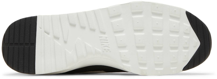 Nike Air Max Thea 氣墊 低筒 跑鞋 女款 黑白 Shop Nike Air Max Thea 氣墊 低筒 跑鞋 女款 黑白