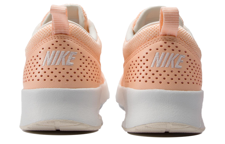 Shop Nike Air Max Thea 防滑耐磨 低筒運動休閒鞋 女款 橘粉色