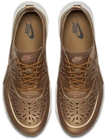 (W) Nike Air Max Thea Joli 'Emas Tan Metalik' 725118-900 Lookbook (W) Nike Air Max Thea Joli 'Emas Tan Metalik' 725118-900