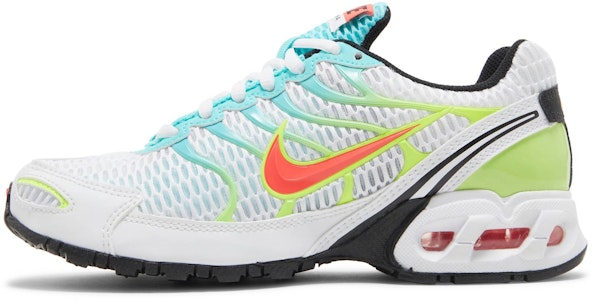 (W) Nike Air Max Torch 4 'Blanco Volt Láser Carmesí' CW5607-100 Lookbook (W) Nike Air Max Torch 4 'Blanco Volt Láser Carmesí' CW5607-100