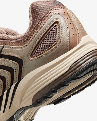 (Women) Nike Air Pegasus 2K5 'Mink Brown' HQ5725-200 1