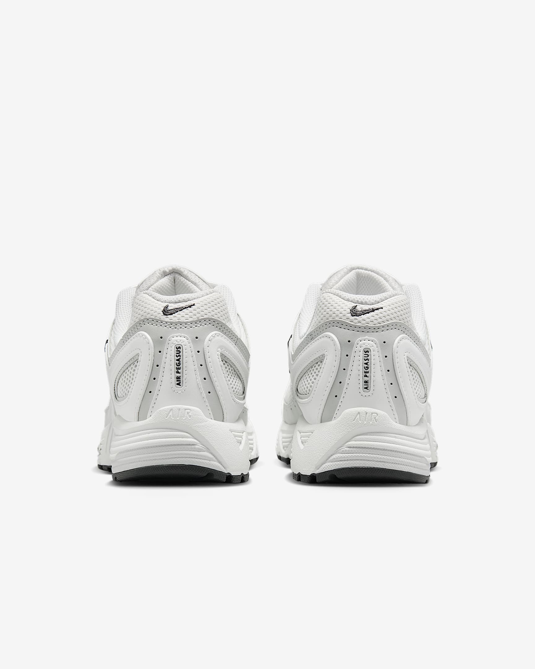 Sizing (W) ナイキ エア ペガサス 2005 直販限定エディション HQ5718-103