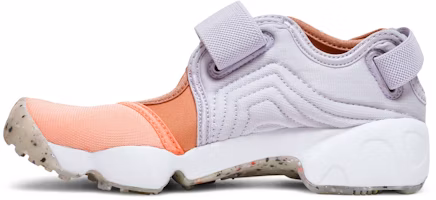 (W) Nike Air Rift 'Crimson Bliss Infinite Lilac' - Rosa y Lila Infinito. DJ6548-693 Lookbook (W) Nike Air Rift 'Crimson Bliss Infinite Lilac' - Rosa y Lila Infinito. DJ6548-693