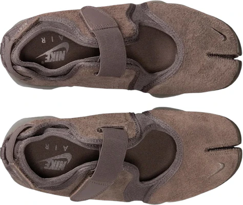(W) 耐克 Air Rift 鐵石洞石配色运动鞋 HQ1474-002 Order (W) 耐克 Air Rift 鐵石洞石配色运动鞋 HQ1474-002