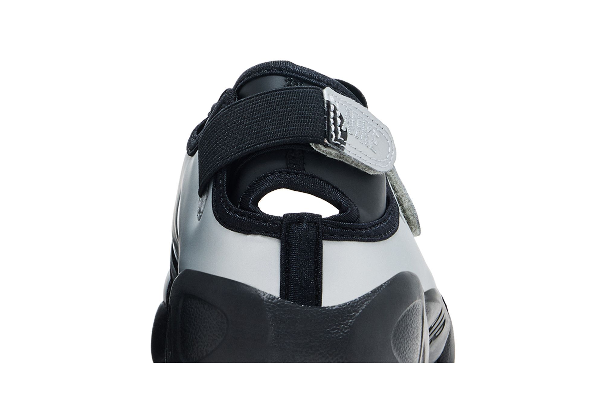 Sizing (W) 耐克Air Rift 黑色/金属银/黑色 IR1226-001