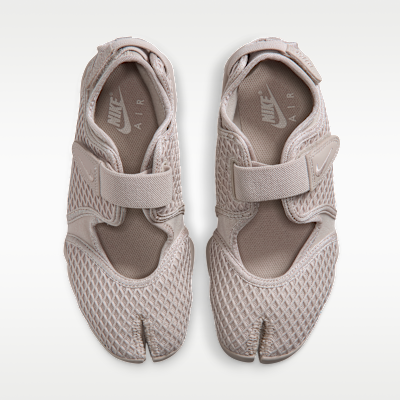 Shop (W) Nike Air Rift Crema 2/Marrone Legno Chiaro/Crema 2 HM8288-200