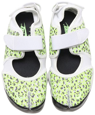(W) Nike Air Rift Prm 'Blanco Verde Fantasma Negro' 848387-101 Lookbook (W) Nike Air Rift Prm 'Blanco Verde Fantasma Negro' 848387-101