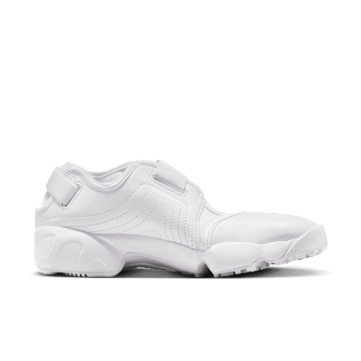 Lookbook (W) 나이키 에어 리프트 화이트/블랙/화이트 HM5737-100