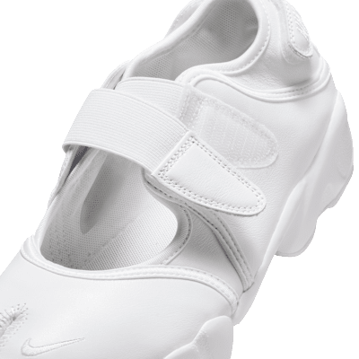 Sizing (W) 나이키 에어 리프트 화이트/블랙/화이트 HM5737-100