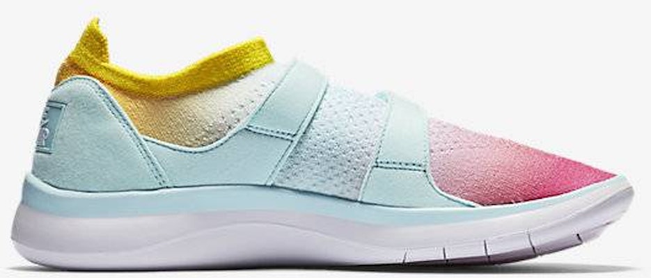 (W) Nike Air Sock Racer Ultra Flyknit 'Rosa Racer Azul Glaciar' 896447-100 Lookbook (W) Nike Air Sock Racer Ultra Flyknit 'Rosa Racer Azul Glaciar' 896447-100