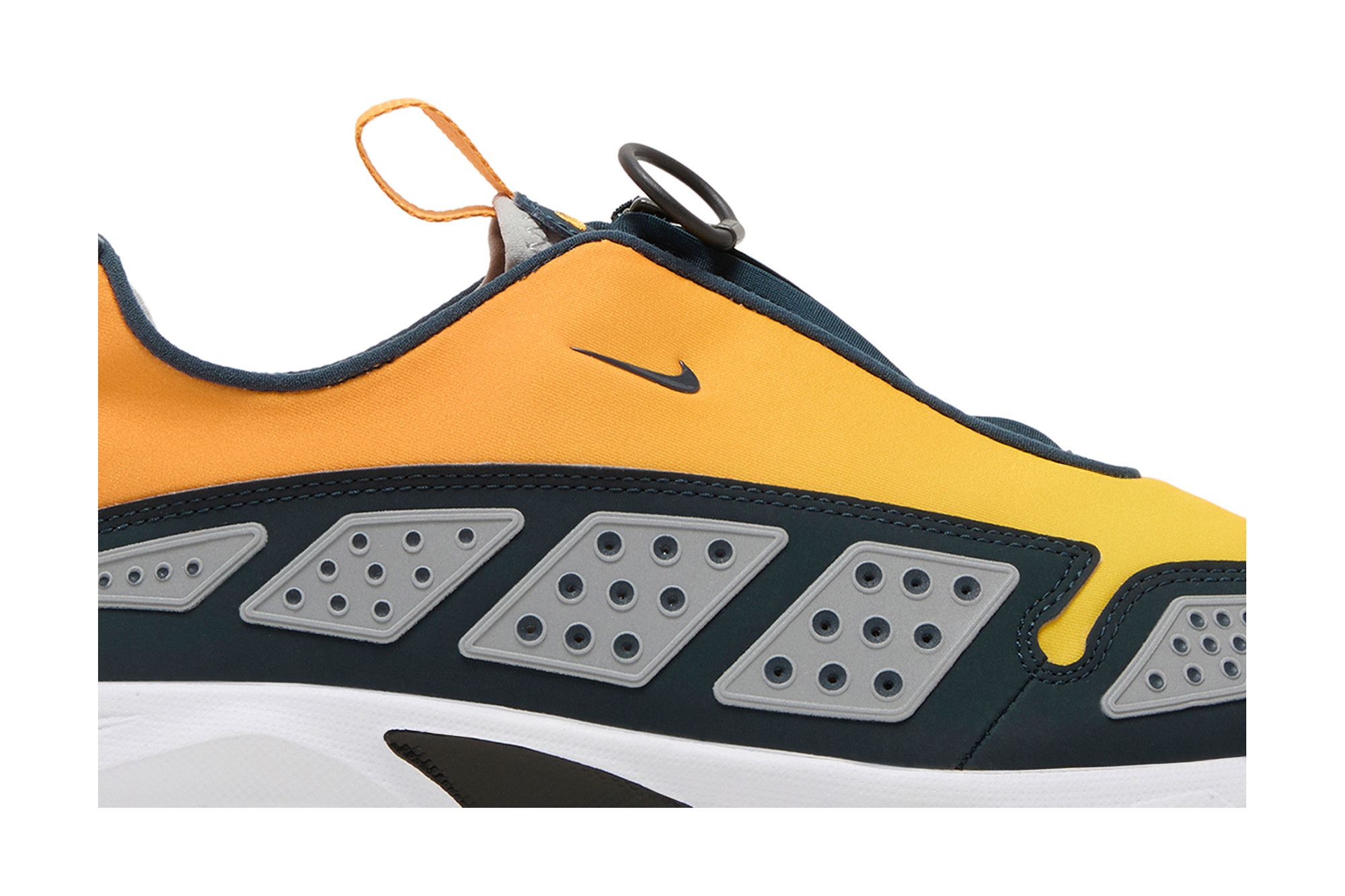 Lookbook (W) Nike Air Sunder Max ''Canyon Gold'' Sneakers HJ8080-700