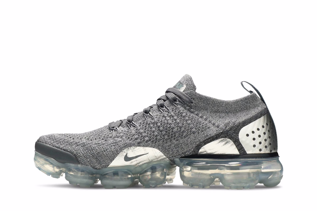 (Women) Nike Air VaporMax Flyknit 2 Dark Grey Chrome
