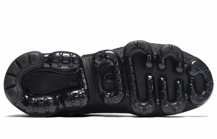 Shop Nike Air VaporMax flyknit 黑武將 女款