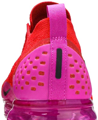 (W) 나이키 에어 베이퍼맥스 목 2 레드 퓨시아 (Nike Air VaporMax Moc 2 Red Fuchsia) AJ6599-600 Sizing (W) 나이키 에어 베이퍼맥스 목 2 레드 퓨시아 (Nike Air VaporMax Moc 2 Red Fuchsia) AJ6599-600