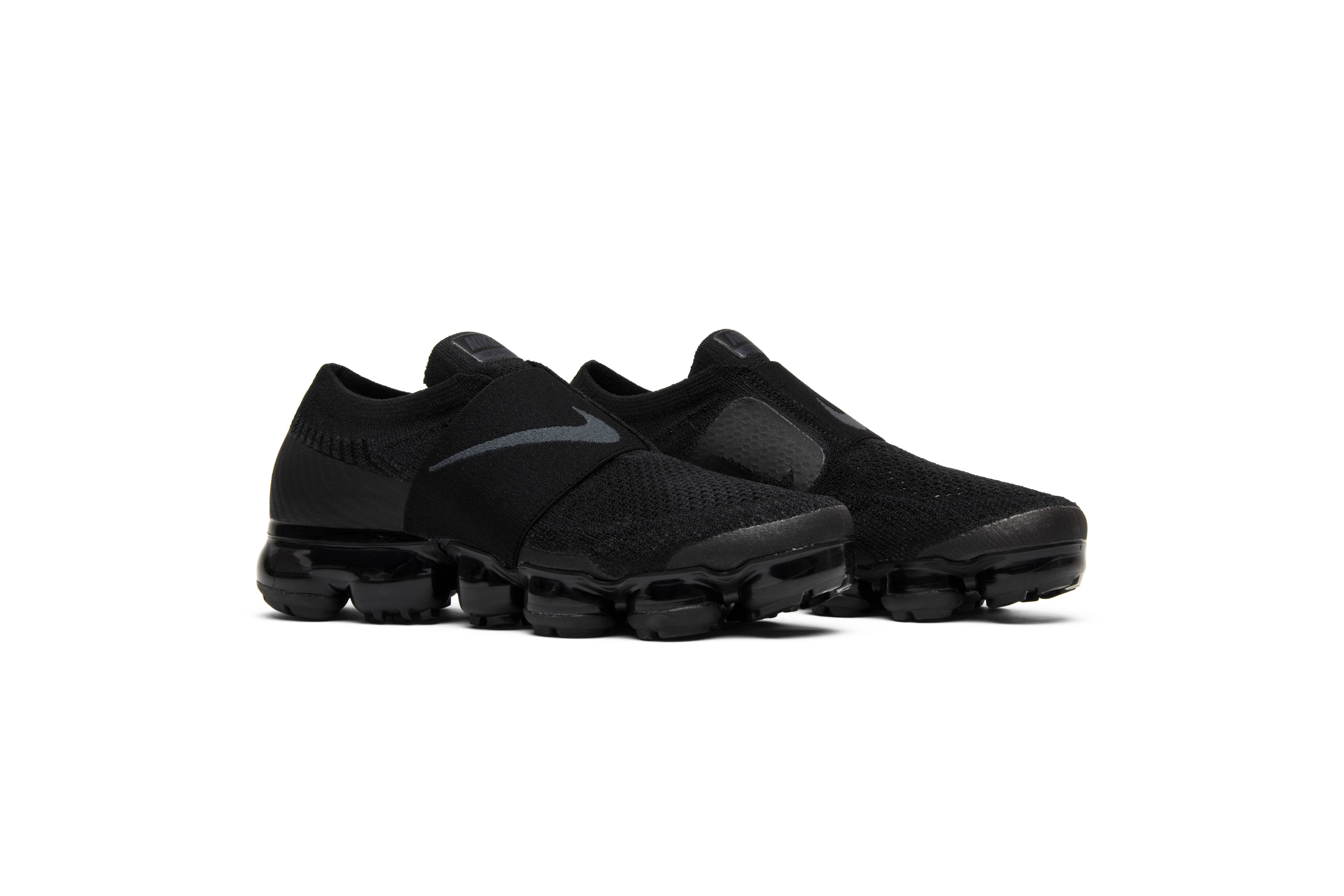 Womens vapormax moc triple black sale