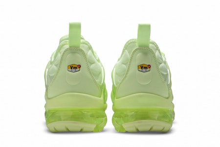 (W) Nike Air VaporMax Plus 'Barely Volt' Lelaki/Wanita DJ3023-700 Details for (W) Nike Air VaporMax Plus 'Barely Volt' Lelaki/Wanita DJ3023-700