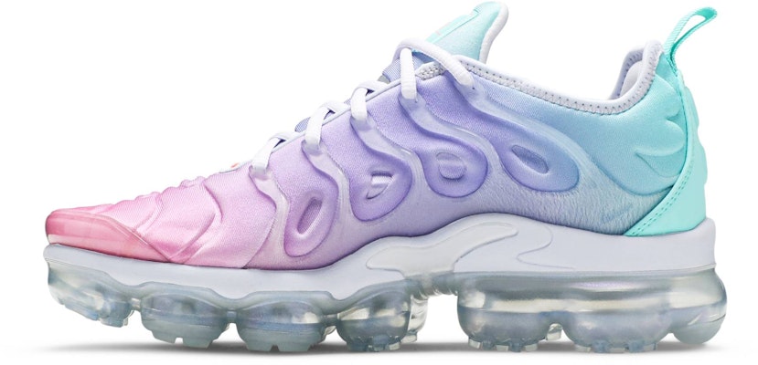 (W) 耐克Air VaporMax Plus '复活节' CW5593-700 Lookbook (W) 耐克Air VaporMax Plus '复活节' CW5593-700