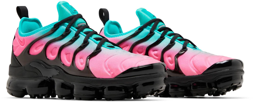 Womens black and pink vapormax sales