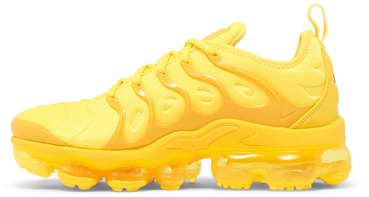 (W) Nike Air VaporMax Plus 'Kuning Telur' DJ5993-800 Lookbook (W) Nike Air VaporMax Plus 'Kuning Telur' DJ5993-800