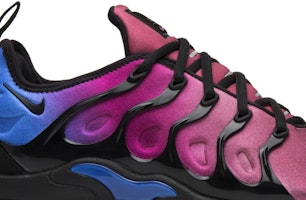 (W) ナイキ エア ヴェイパーマックス プラス 黒/赤紫 (Nike Ea Veipāmakkusu Purasu Kuro/Aka-Murasaki) AO4550-001 Order (W) ナイキ エア ヴェイパーマックス プラス 黒/赤紫 (Nike Ea Veipāmakkusu Purasu Kuro/Aka-Murasaki) AO4550-001