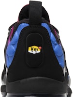 (W) ナイキ エア ヴェイパーマックス プラス 黒/赤紫 (Nike Ea Veipāmakkusu Purasu Kuro/Aka-Murasaki) AO4550-001 Sizing (W) ナイキ エア ヴェイパーマックス プラス 黒/赤紫 (Nike Ea Veipāmakkusu Purasu Kuro/Aka-Murasaki) AO4550-001