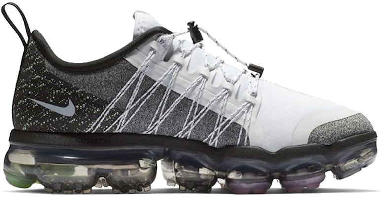 (W) Nike Air VaporMax Run Utility Putih Hitam AQ8811-101 Order (W) Nike Air VaporMax Run Utility Putih Hitam AQ8811-101