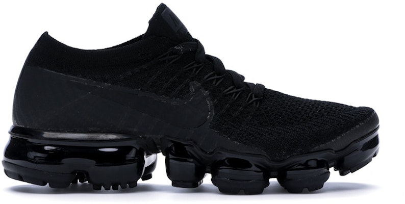Nike air vapormax triple black womens sales