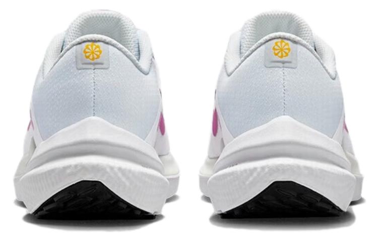 Shop (W) Nike Air Winflo 10 ''Wit Roze'' 5134037