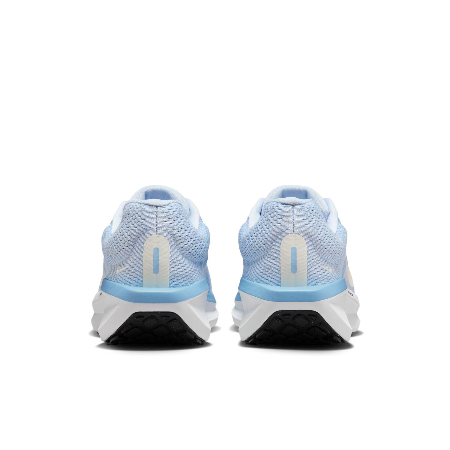 Details for (W) Nike Air Winflo 11 "Gris Fútbol/Palomino" FJ9510-007