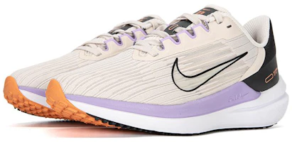 Lookbook (女性)Nike Air Winflo 9 '淺礦石褐色' DD8686-103