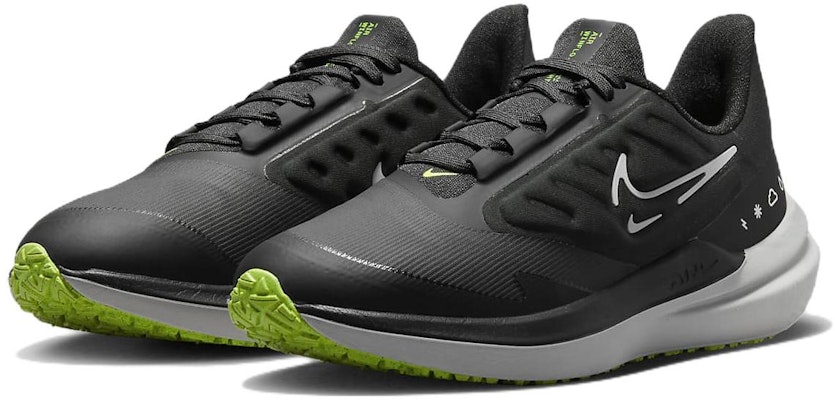 (W) Nike Air Winflo 9 Shield 'Hitam Putih Volt' DM1104-001 Lookbook (W) Nike Air Winflo 9 Shield 'Hitam Putih Volt' DM1104-001