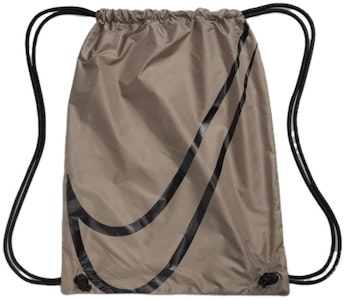 (女性)Nike Air Zoom Alphafly NEXT% 3 'Prototype' FD8357-100 Sizing (女性)Nike Air Zoom Alphafly NEXT% 3 'Prototype' FD8357-100