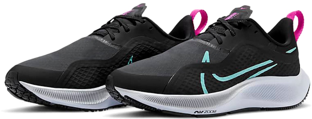 (W) 나이키 에어 줌 페가수스 37 실드 '블랙 오로라 그린' CQ8639-003 Lookbook (W) 나이키 에어 줌 페가수스 37 실드 '블랙 오로라 그린' CQ8639-003