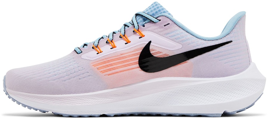 (W) 나이키 에어 줌 페가수스 39 '돌 블랙' DH4072-500 Lookbook (W) 나이키 에어 줌 페가수스 39 '돌 블랙' DH4072-500