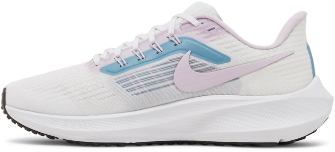 (女款)Nike Air Zoom Pegasus 39 '白 陽光藍' DZ4445-100 Lookbook (女款)Nike Air Zoom Pegasus 39 '白 陽光藍' DZ4445-100