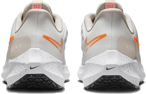 (W) 耐克飞马39代防水护盾跑鞋 DO7626-004 Shop (W) 耐克飞马39代防水护盾跑鞋 DO7626-004