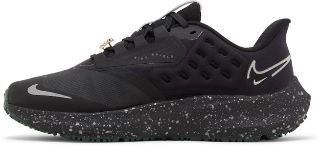 (W) 耐克Air Zoom Pegasus 39 Shield 'Bling'跑鞋 FB1862-001 Lookbook (W) 耐克Air Zoom Pegasus 39 Shield 'Bling'跑鞋 FB1862-001