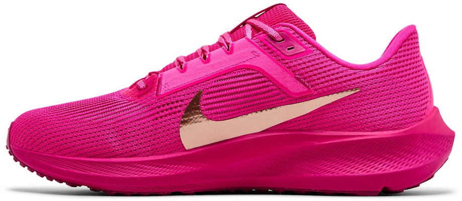 (W) 耐克 Air Zoom Pegasus 40 'Fierce Pink' 粉色女子跑鞋 DV3854-601 Lookbook (W) 耐克 Air Zoom Pegasus 40 'Fierce Pink' 粉色女子跑鞋 DV3854-601