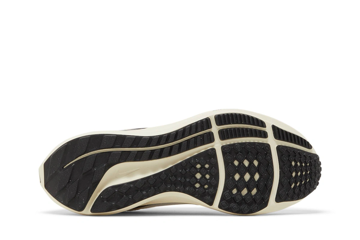 (Women) Nike Air Zoom Pegasus 40 'White Coconut Milk' DV3854-100