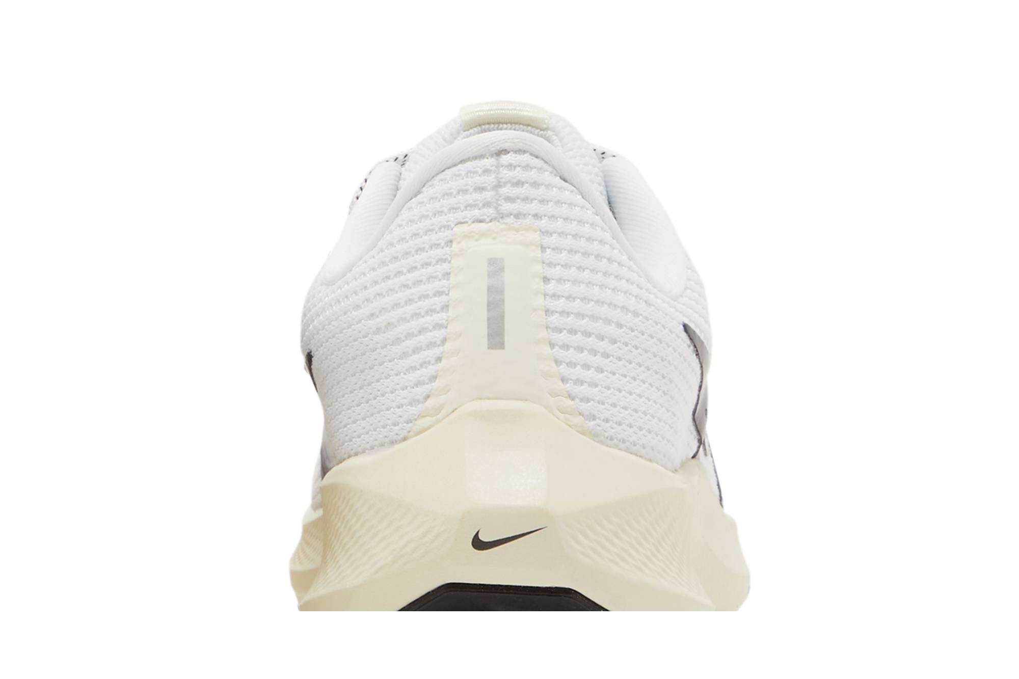 (Women) Nike Air Zoom Pegasus 40 White Coconut Milk DV3854-100 Nicesnk