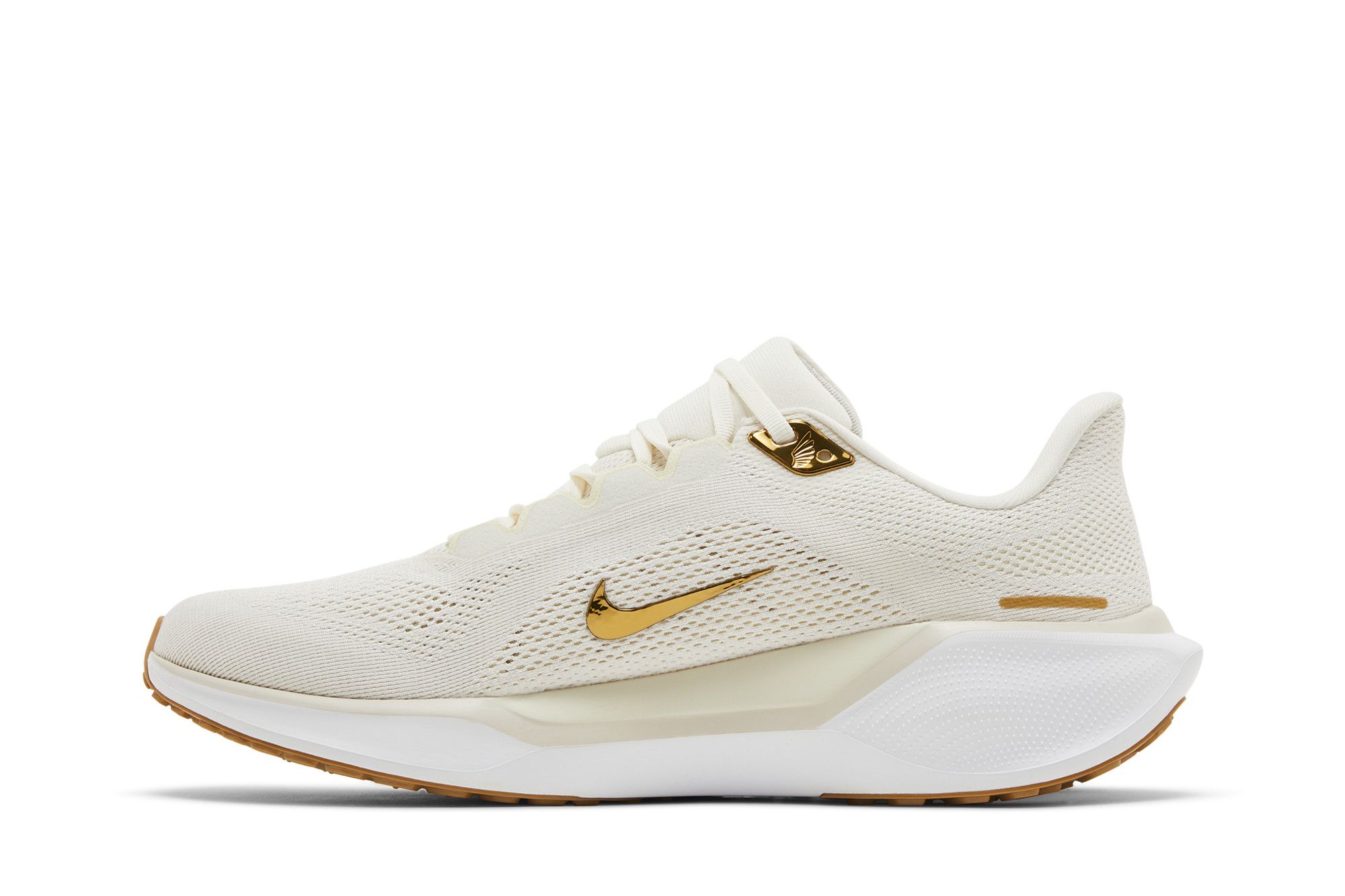 Shop (W) Nike Air Zoom Pegasus 41 'Light Pumice Metallic Gold' en español. FD2723-005