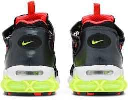 (Wanita) Nike Air Zoom Spiridon Cage 2 'Metallic Hematite Track Red Volt' CD3613-002 Details for (Wanita) Nike Air Zoom Spiridon Cage 2 'Metallic Hematite Track Red Volt' CD3613-002