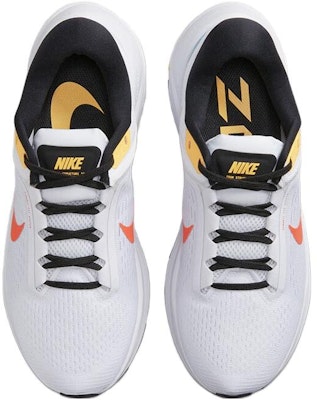 (W) Nike Air Zoom Structure 24 'Putih Picante Merah' DA8570-107 Lookbook (W) Nike Air Zoom Structure 24 'Putih Picante Merah' DA8570-107