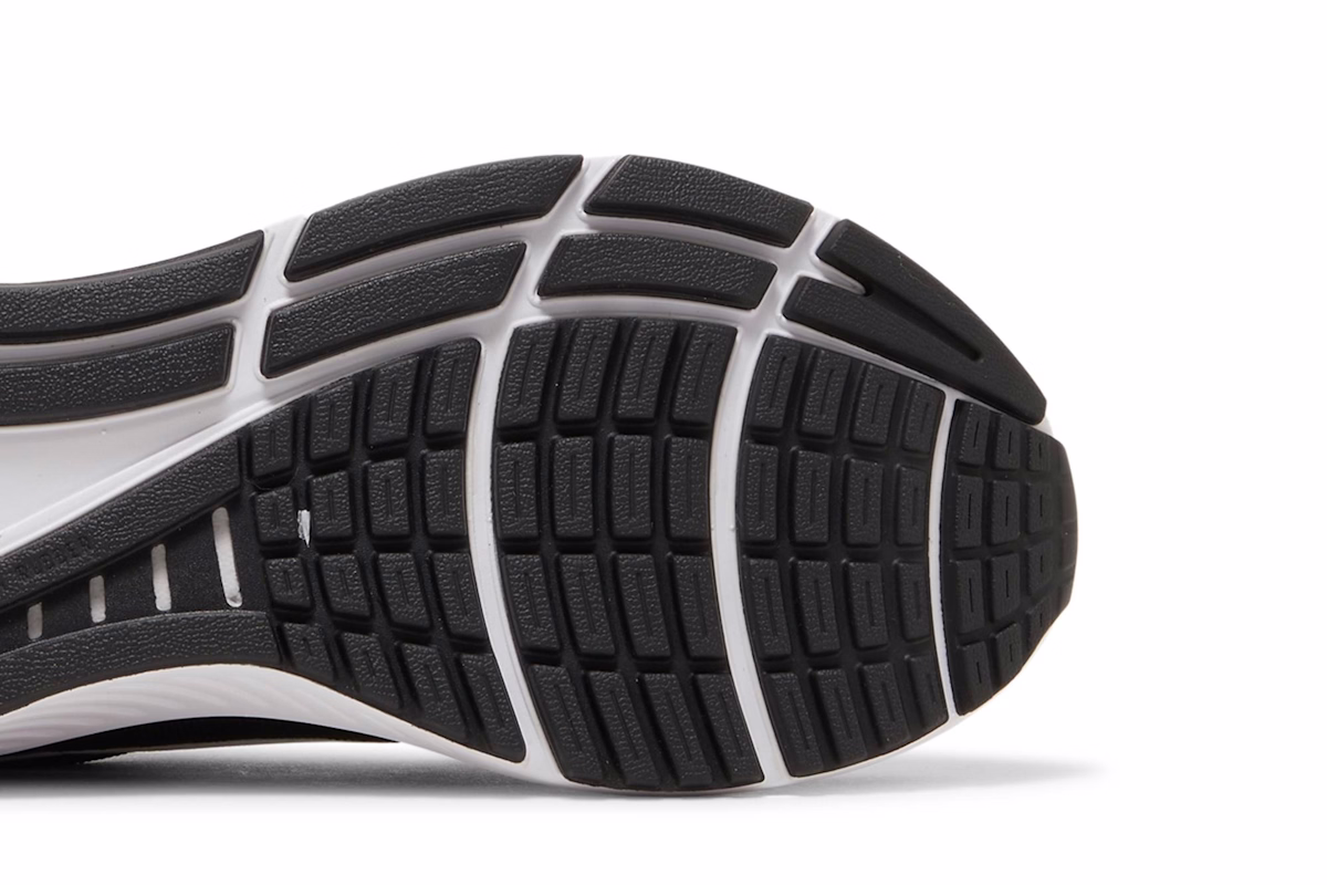 (Women) Nike Air Zoom Structure 24 Black White